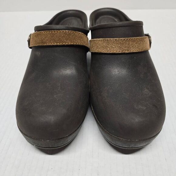 Crocs Sarah Dual Comfort Chunky Heel Rubber Clogs women's size 7 - Picture 2 of 8